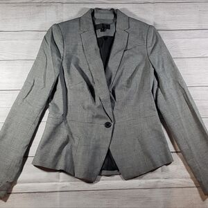 Worthington Gray Blazer with Notched Lapel and Fitted Silhouette